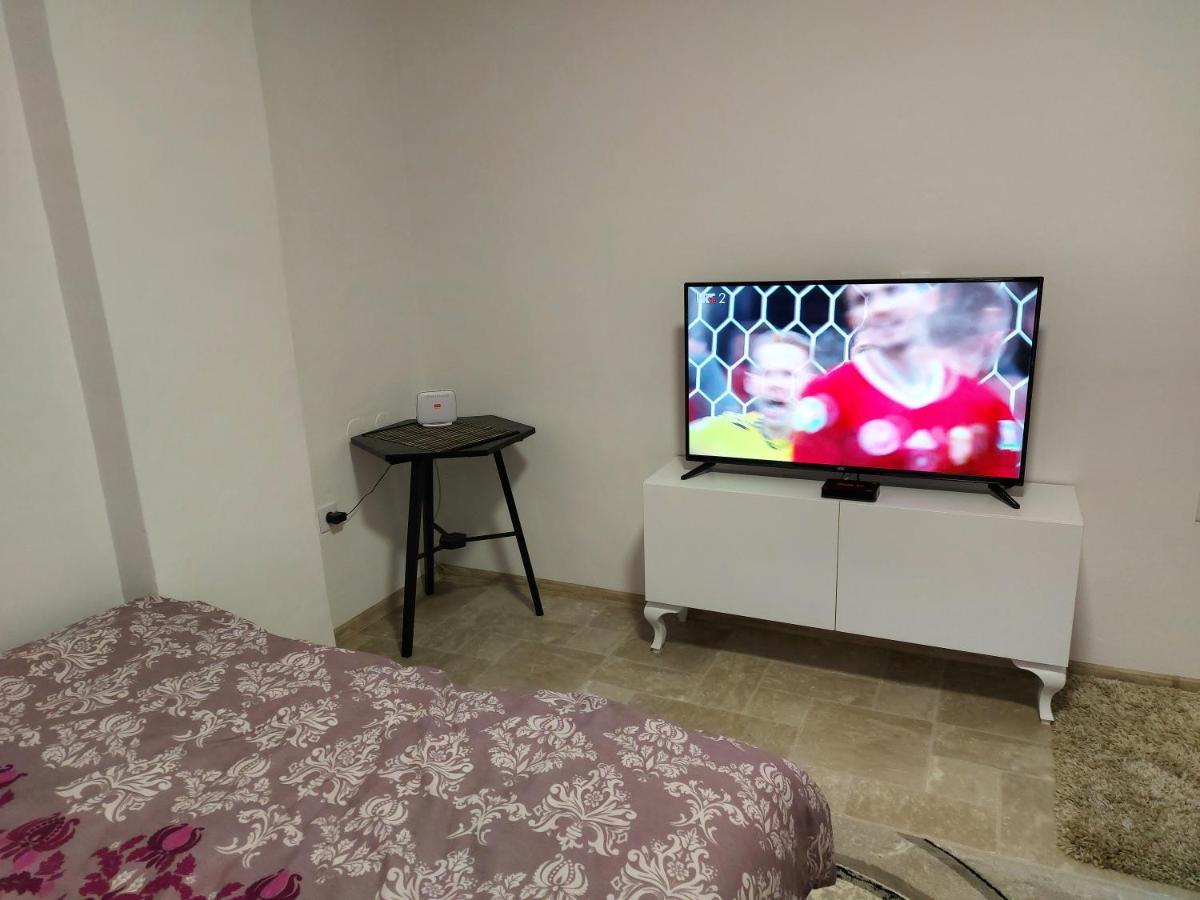Lovely, Neat And Quite Apartment Dalia, Private Parking Сараево Экстерьер фото