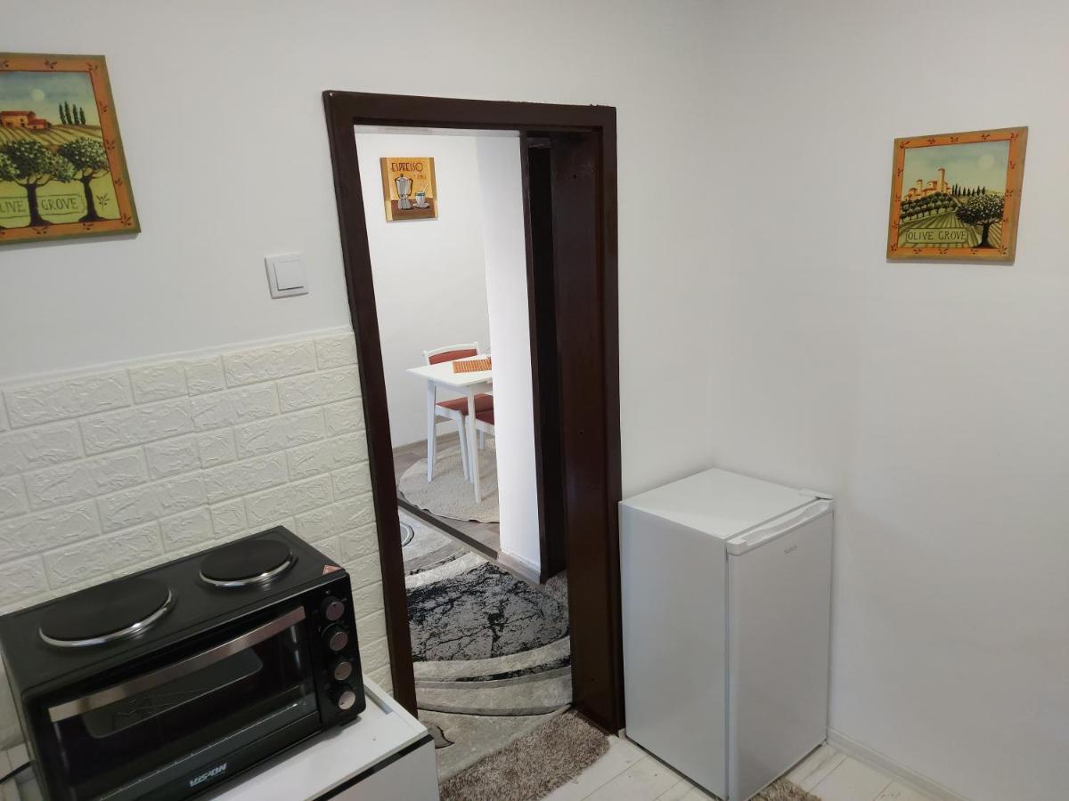 Lovely, Neat And Quite Apartment Dalia, Private Parking Сараево Экстерьер фото