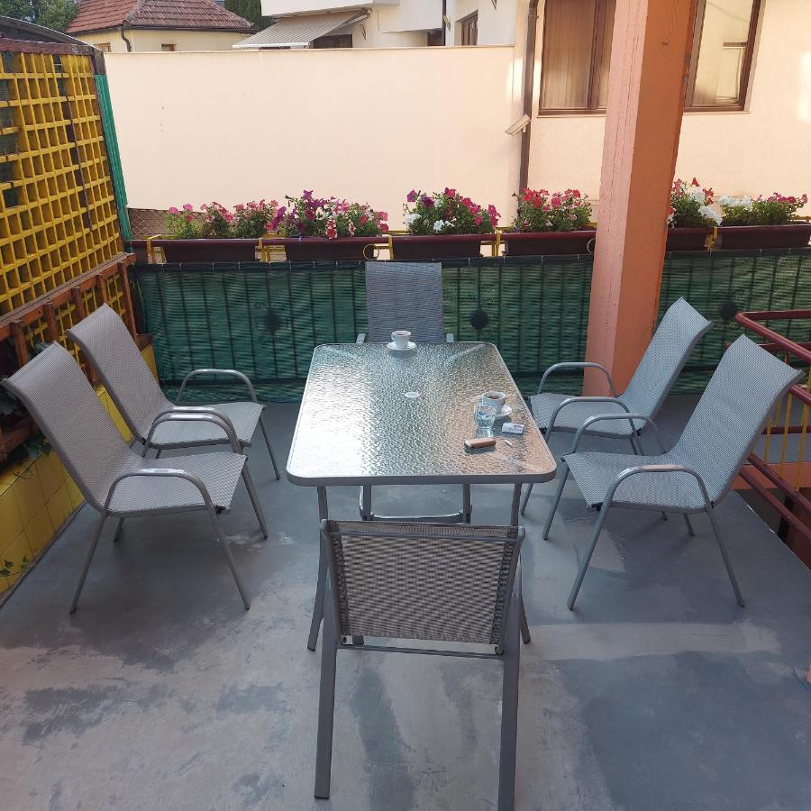 Lovely, Neat And Quite Apartment Dalia, Private Parking Сараево Экстерьер фото